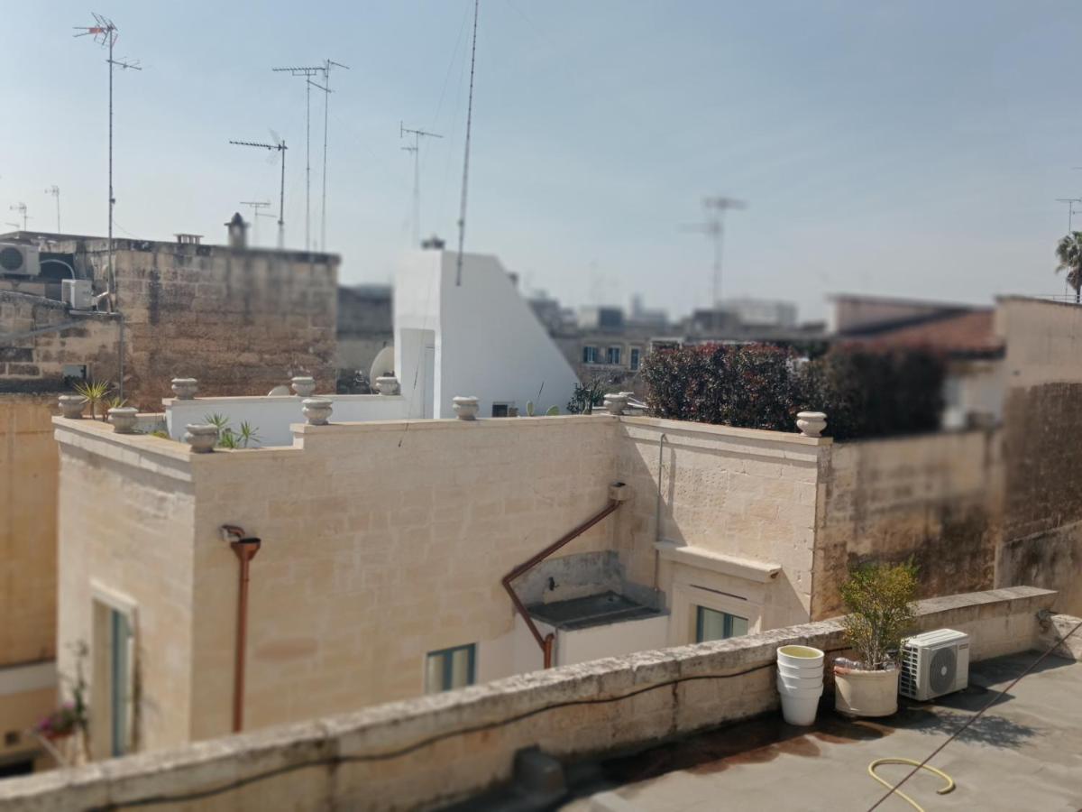 לצ'ה Convivo Apartment Palazzo Galateo - Private Rooftop Terrace מראה חיצוני תמונה