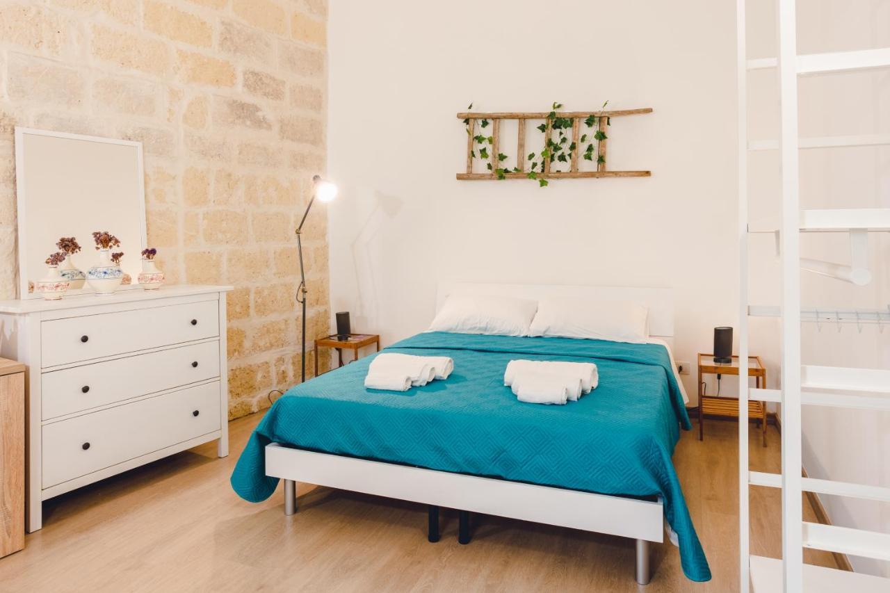 לצ'ה Convivo Apartment Palazzo Galateo מראה חיצוני תמונה