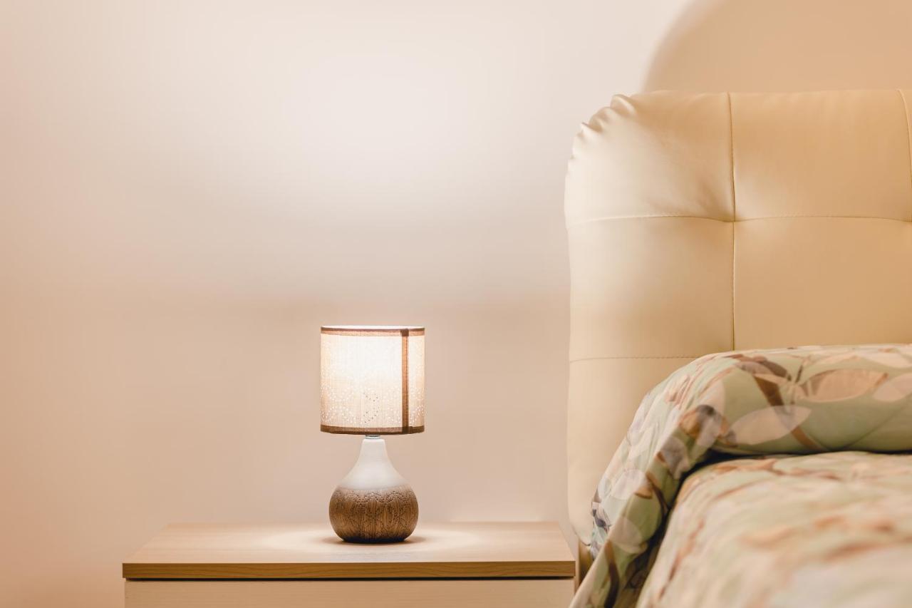 לצ'ה Convivo Apartment Palazzo Galateo מראה חיצוני תמונה
